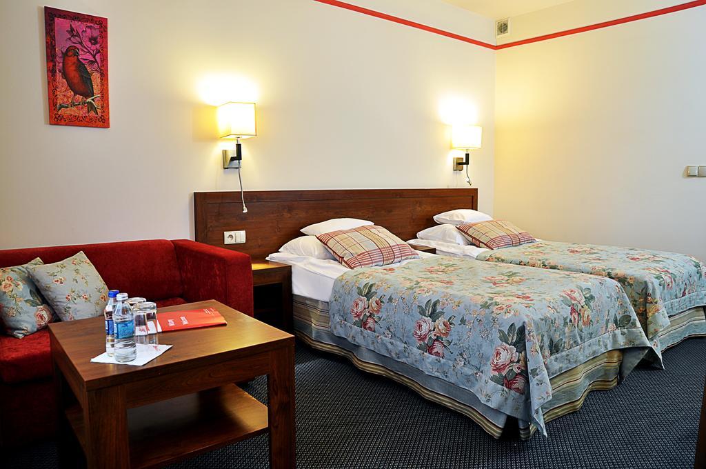 Ahotel Czechowice-Dziedzice Quarto foto